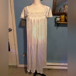 Vintage, Vanity Fair, White Sateen, Nightgown